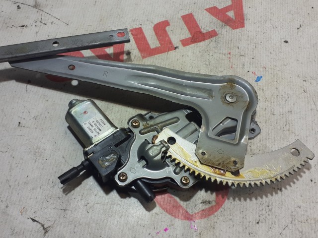 Стеклоподъемник NISSAN Bluebird Sylphy 