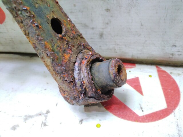 Рычаг TOYOTA Avensis 