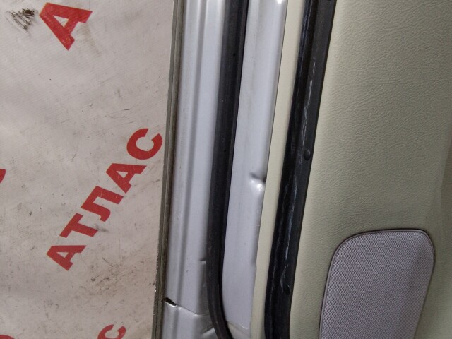 Дверь TOYOTA Avensis 