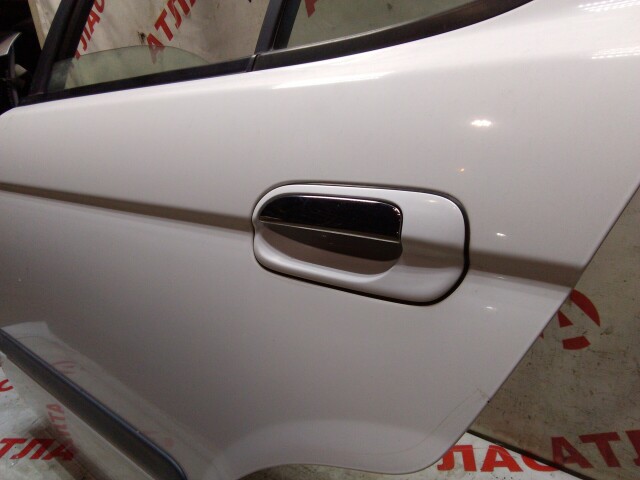 Дверь NISSAN Sunny 