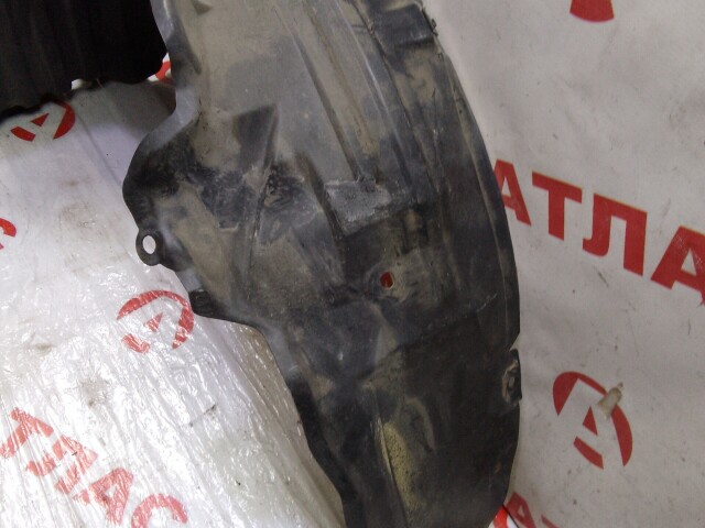 Подкрылок NISSAN Primera 