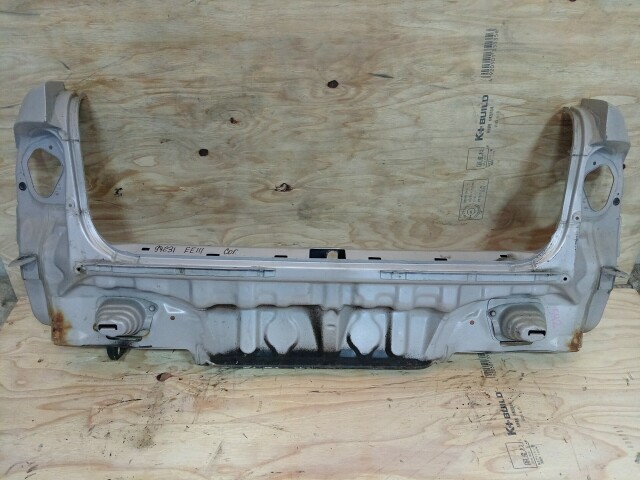 Задняя панель TOYOTA Corolla 