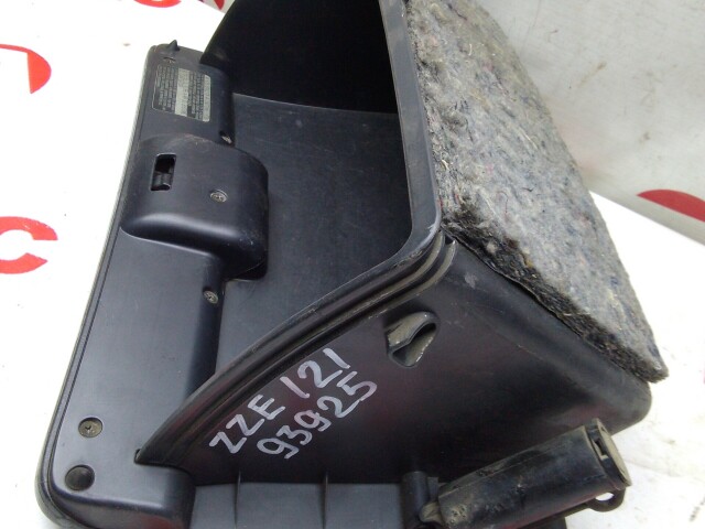 Бардачок TOYOTA Corolla 