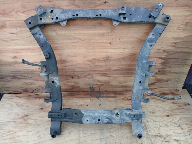 Подрамник RENAULT Duster 