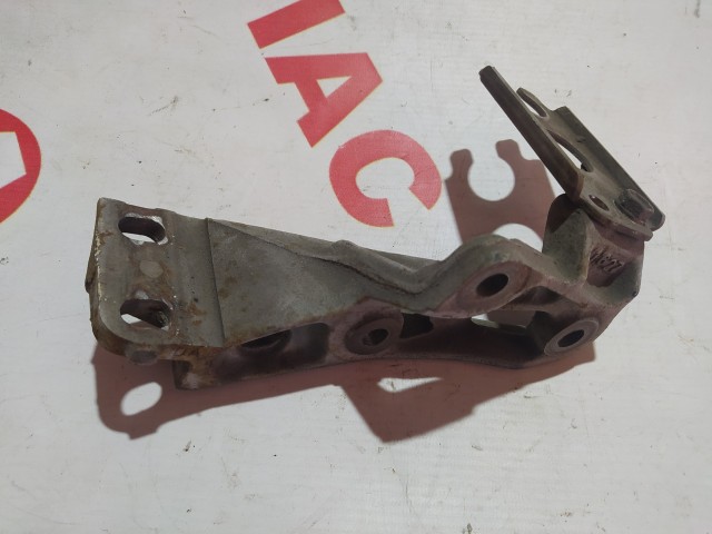 Кронштейн подушки ДВС TOYOTA Platz 1SZ-FE