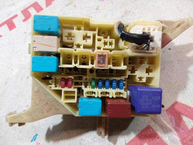 Блок предохранителей TOYOTA Platz 2NZ-FE