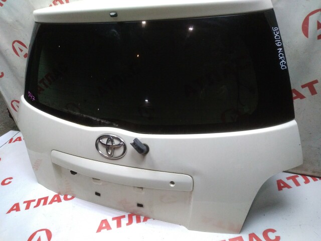 Дверь багажника TOYOTA Ist 