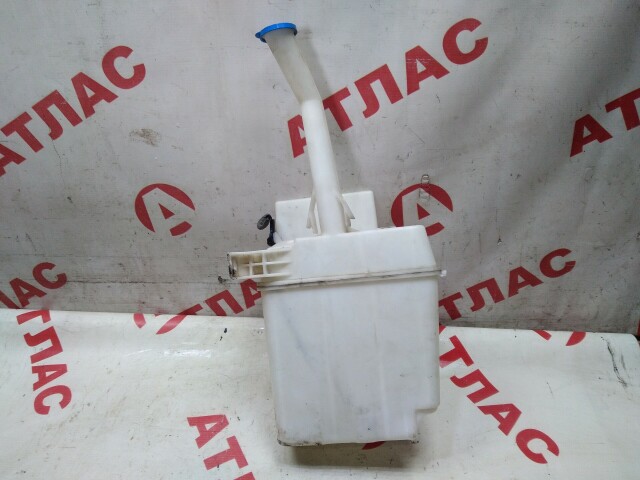 Бачок омывателя TOYOTA Avensis 