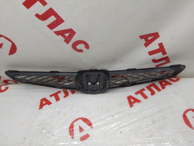 Решетка радиатора HONDA Fit 