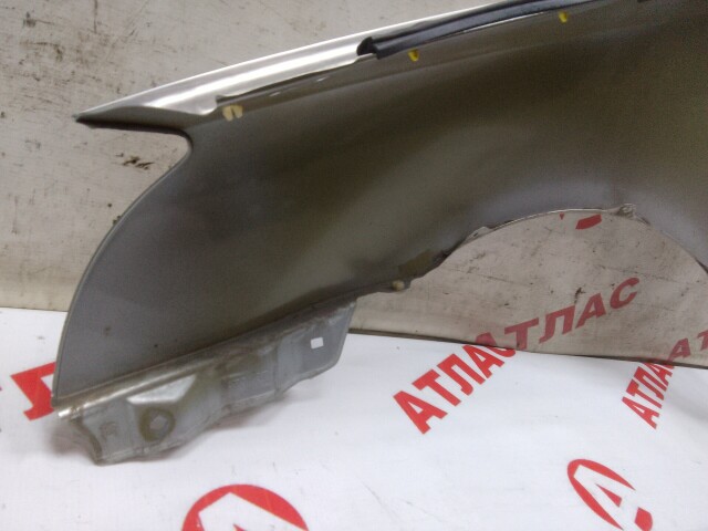 Крыло TOYOTA Avensis 
