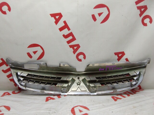 Решетка радиатора MITSUBISHI Colt 