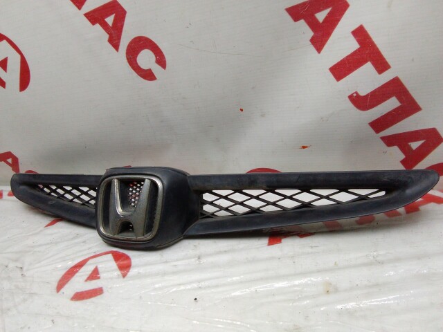 Решетка радиатора HONDA Fit 