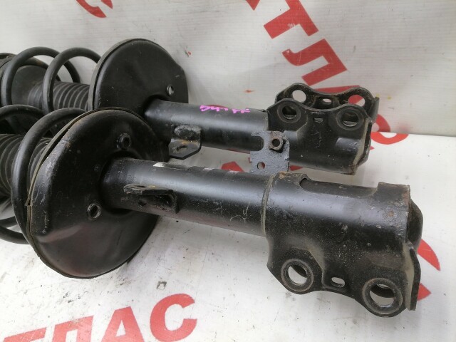 Стойка TOYOTA Corolla 