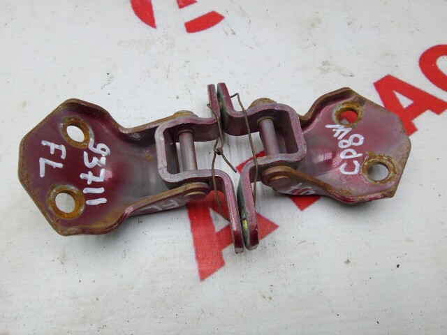 Кронштейны двери MAZDA Premacy 