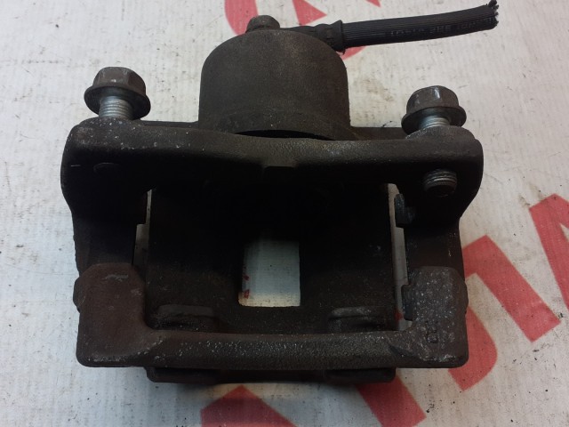 Суппорт TOYOTA Porte 