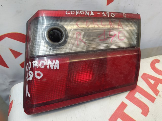 Вставка багажника TOYOTA Corona 