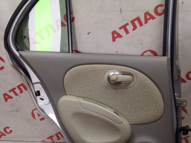 Дверь NISSAN March 