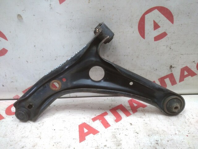 Рычаг TOYOTA Ist 