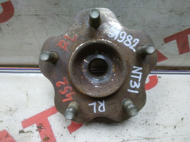 Ступица NISSAN X-Trail 