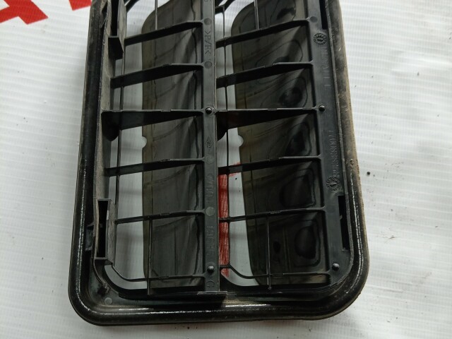 Клапан вентиляции крыла RENAULT Duster 