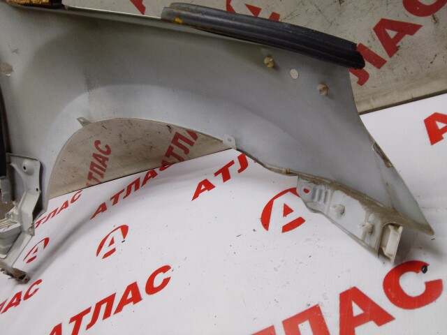 Крыло SUZUKI Escudo 