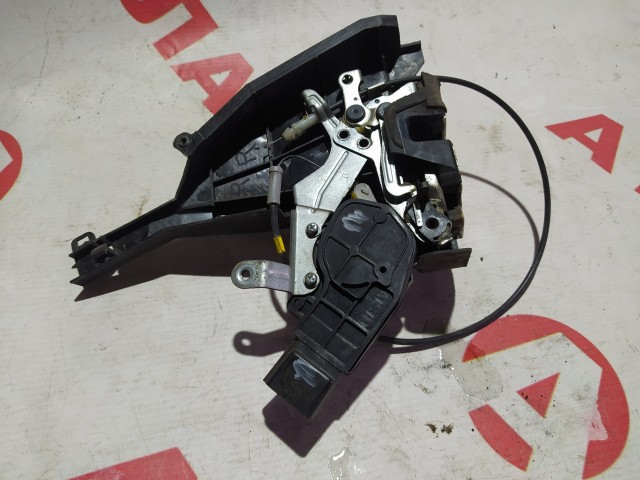 Замок двери TOYOTA Corolla 