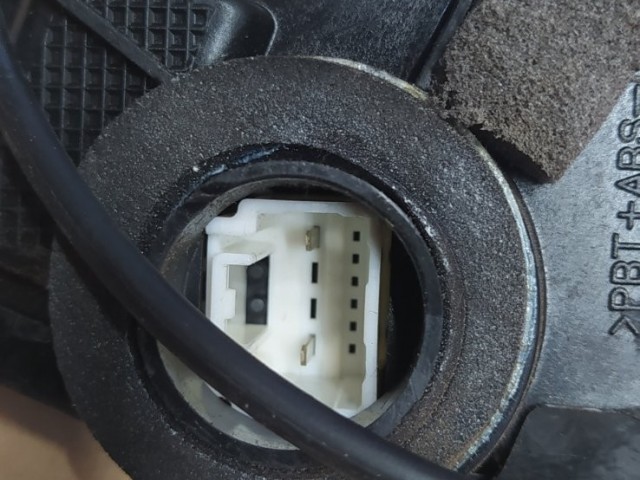 Замок двери TOYOTA Ist 