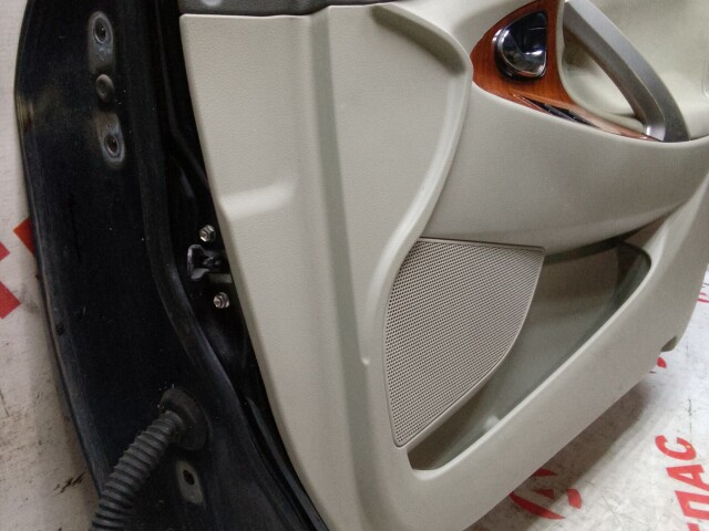 Дверь TOYOTA Camry 