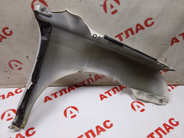 Крыло TOYOTA Avensis 