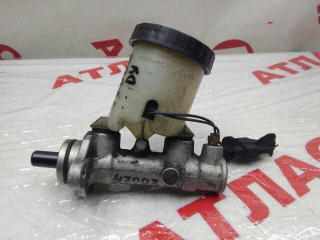 Главный тормозной цилиндр MAZDA Demio 