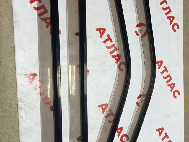 Ветровик TOYOTA Probox 