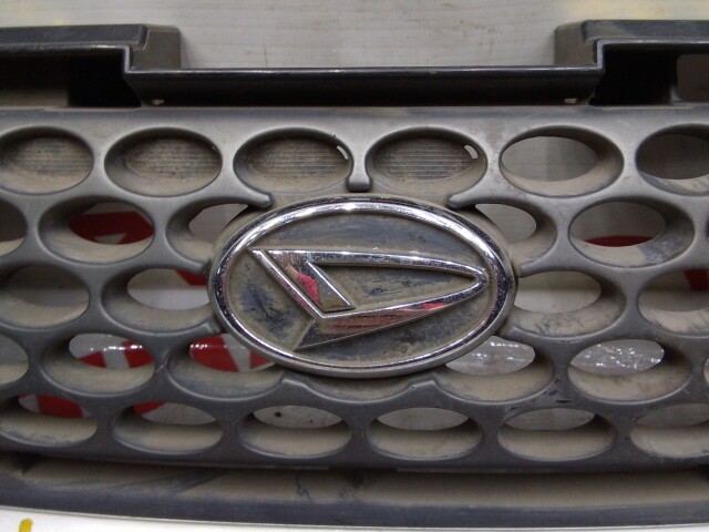 Решетка радиатора DAIHATSU Terios Kid 