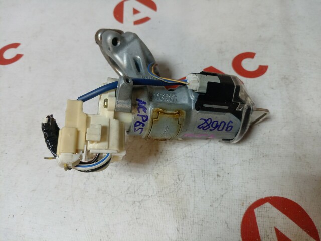 Замок зажигания TOYOTA Ist 