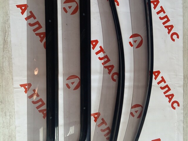 Ветровик TOYOTA Caldina 