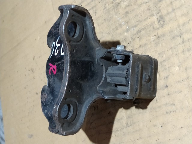 Подушка ДВС HONDA Domani 