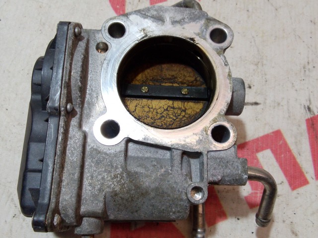 Дроссельная заслонка TOYOTA RAV4 2AZ-FE