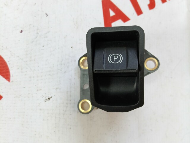 Кнопка TOYOTA Avensis 