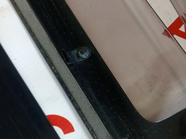 Ветровик TOYOTA Ractis 