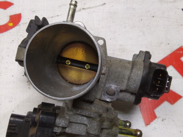 Дроссельная заслонка TOYOTA Corolla Runx 1NZ-FE