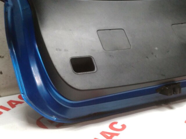 Дверь багажника TOYOTA Corolla Runx 