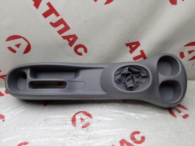 Консоль между сиденьями TOYOTA Vitz 