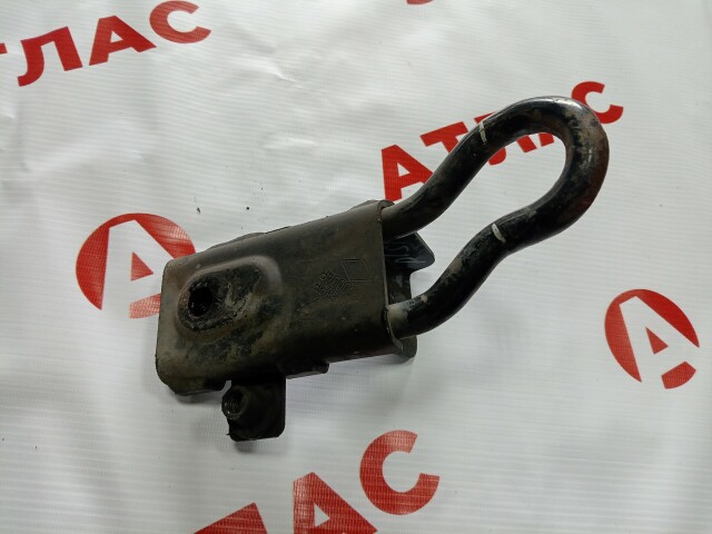 Крюк буксировочный RENAULT Duster 