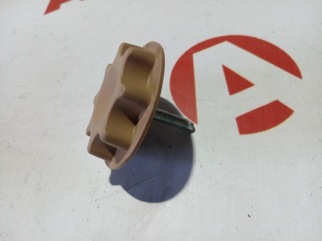 Крепление запасного колеса TOYOTA Avensis 