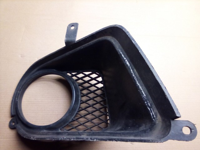 Оправа туманки MITSUBISHI Lancer 