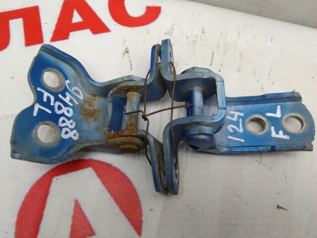 Кронштейны двери TOYOTA Corolla Runx 