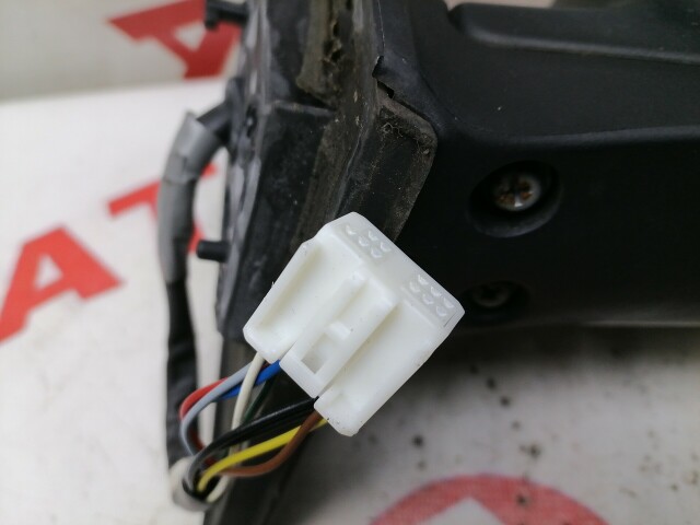 Зеркало TOYOTA Avensis 