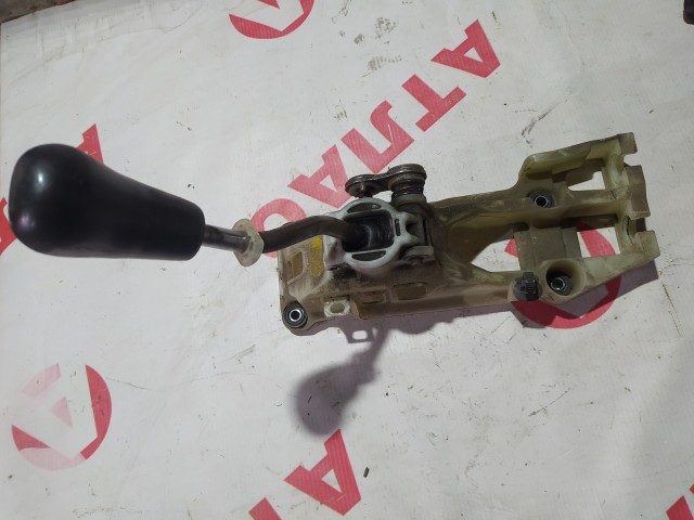 Рычаг КПП TOYOTA Avensis 