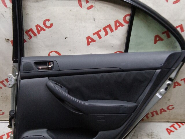 Дверь TOYOTA Avensis 