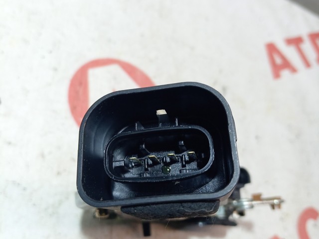 Замок двери TOYOTA Corolla 