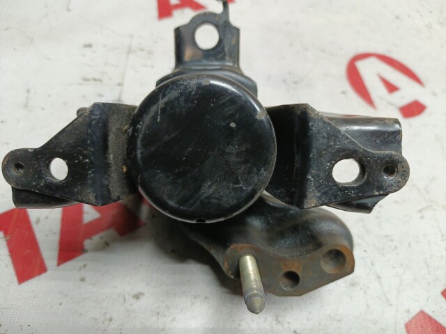 Подушка ДВС TOYOTA Vitz 2SZ-FE